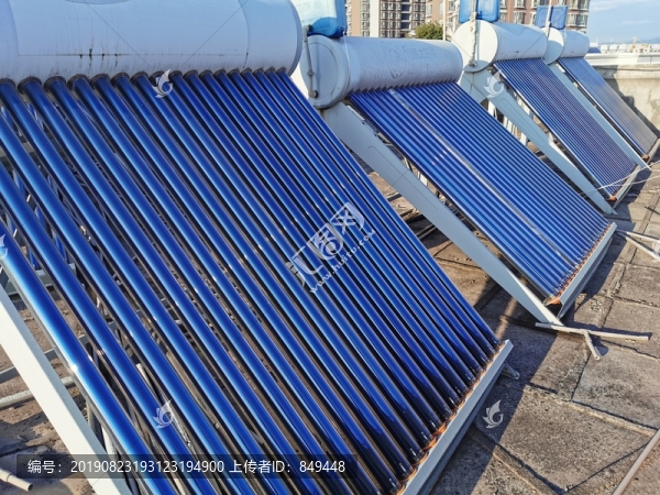 太陽(yáng)能熱水器