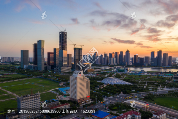 天津?yàn)I海新區(qū)于家堡夜景