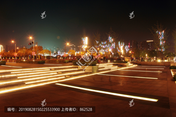 龍池湖夜景