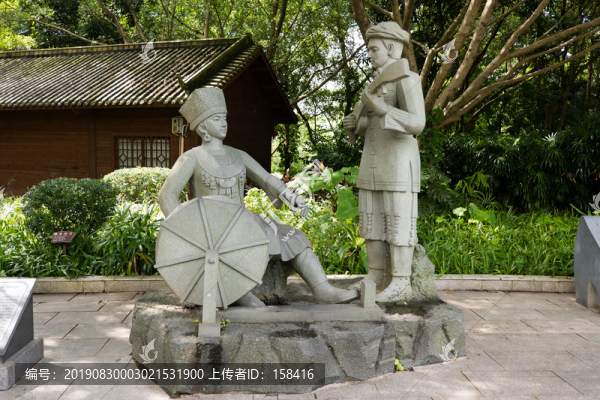 侗族少數(shù)民族雕塑