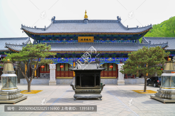 忻州五臺山大文殊寺大雄寶殿