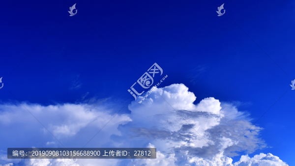 藍(lán)天白云