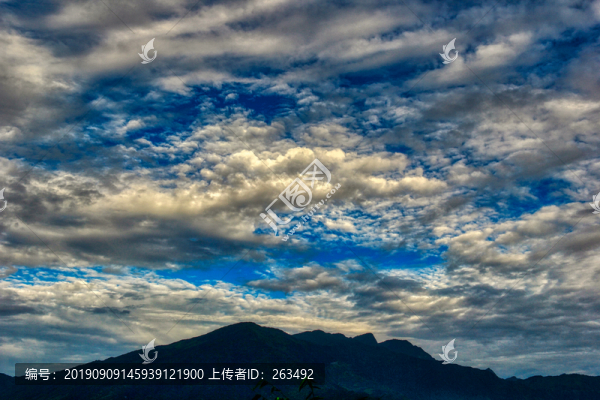 馬耳山霞光