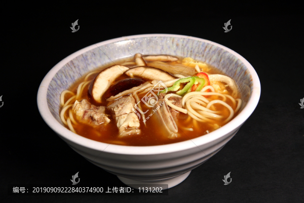 牛排烏冬面