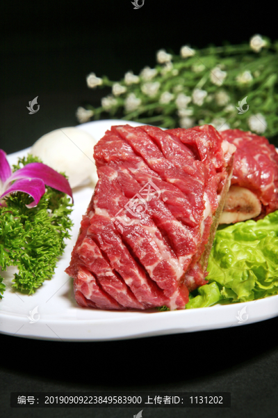 烤調(diào)味牛排