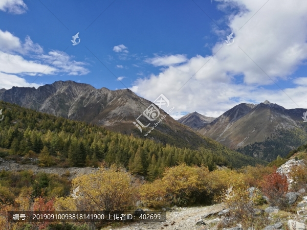 高原雪山