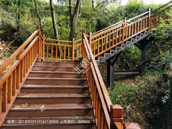 鋼架基礎木棧道