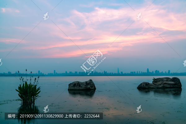 東湖晚霞