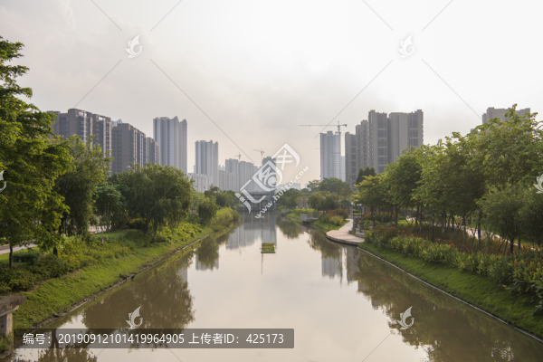 北江新區(qū)鳳凰公園木棉涌