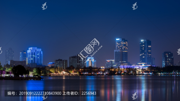 玄武湖夜景