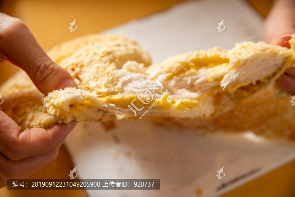 榴蓮歐包