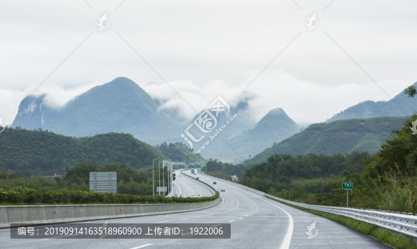 山里的高速公路