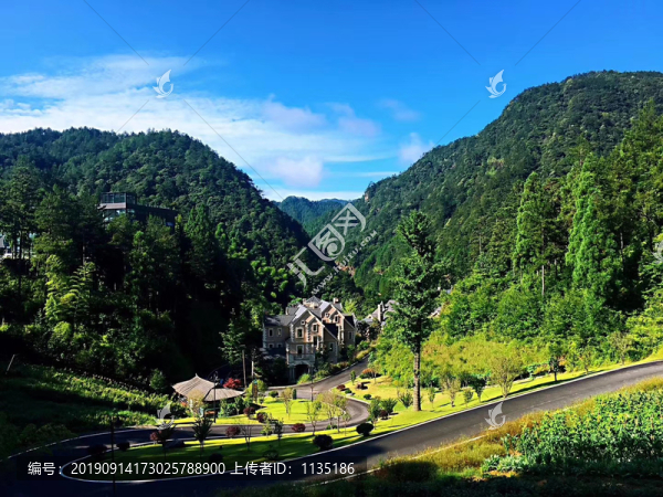 美麗山村