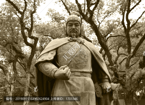 岳飛雕像