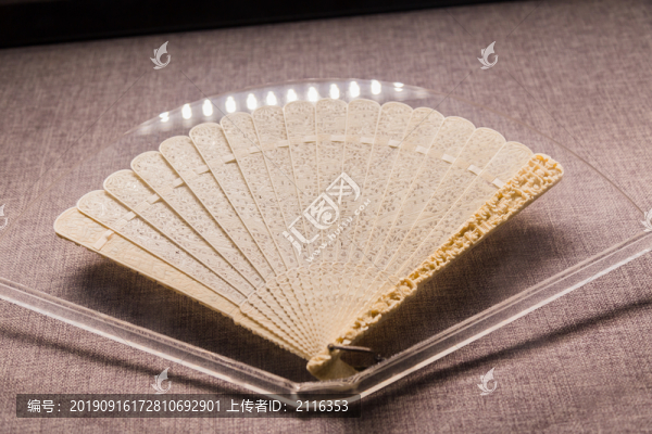 象牙扇雕刻工藝品