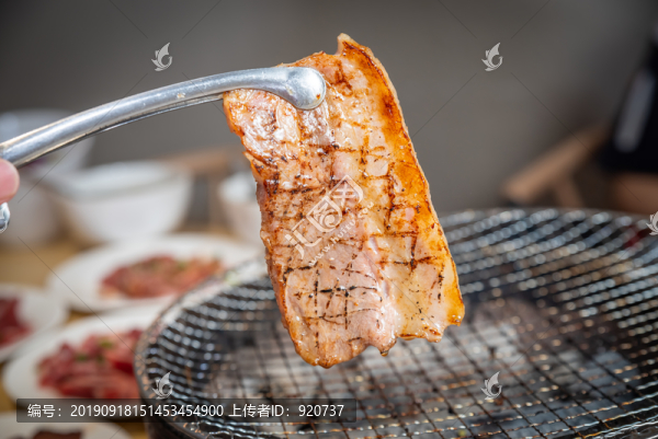 烤雪花牛肉