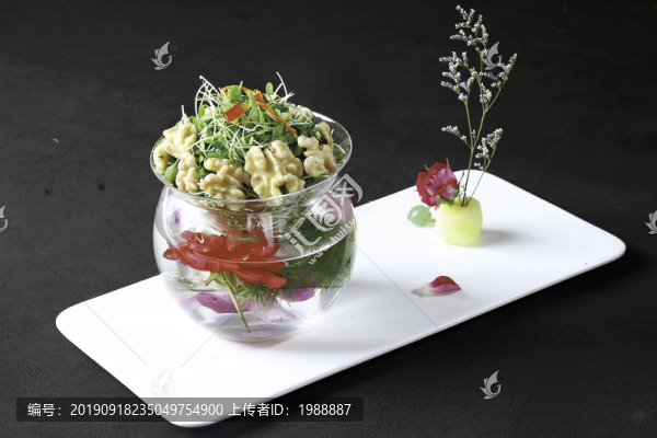 春芽俏佳人