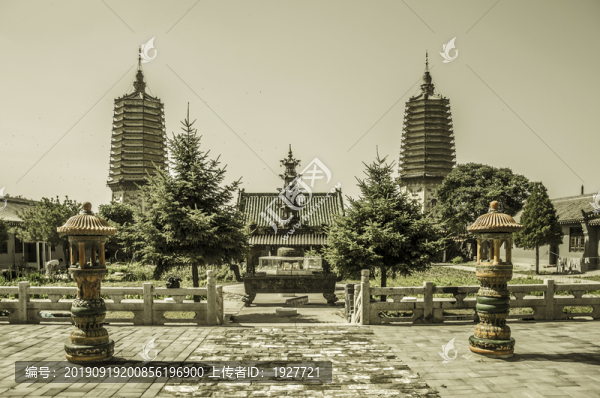 崇興寺雙塔