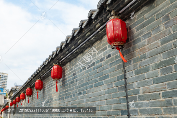 中式圍墻燈籠