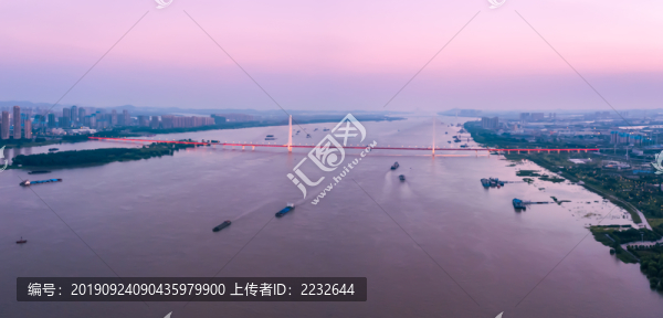 武漢白沙洲長江大橋夕照