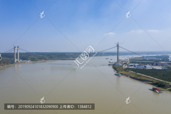 建設(shè)中的白洋長江大橋