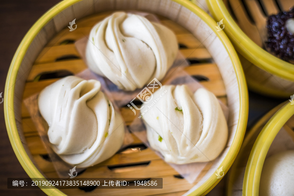 早茶花卷