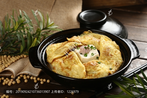 客家豆腐蛋角煲