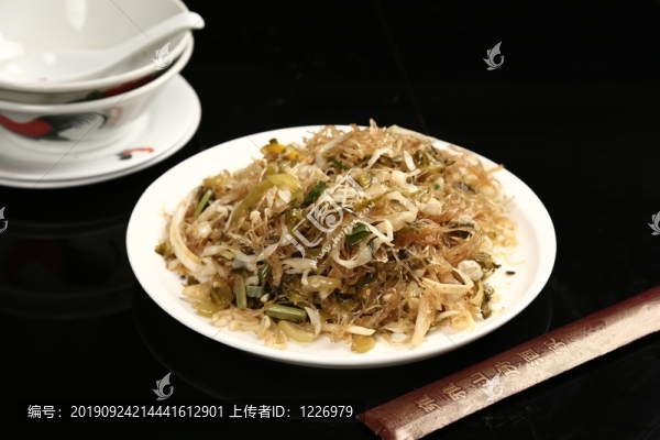 酸菜炒粉絲