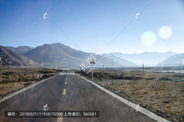 西藏雅魯藏布山谷公路