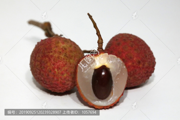 剝開的荔枝