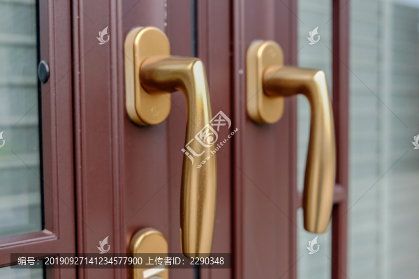 銅色門把手