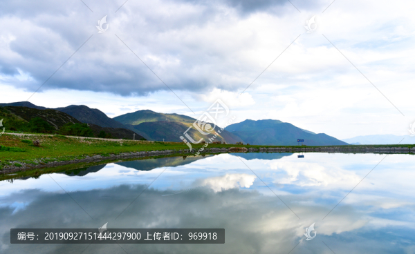 天空倒影