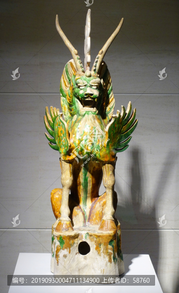 唐代三彩鎮(zhèn)墓獸