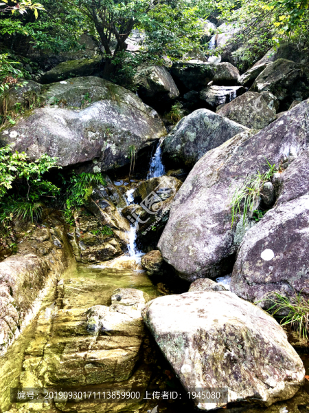 山澗
