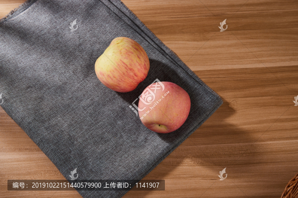 蘋(píng)果