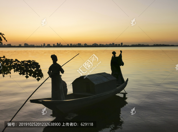 水上雕塑
