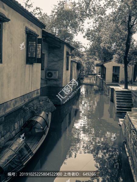 水鄉(xiāng)烏篷船