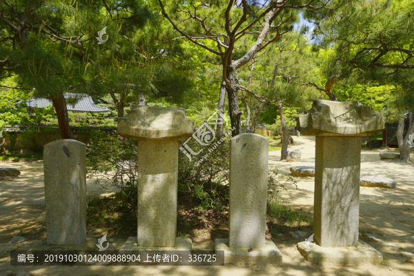 韓國民俗村里的石碑及碑刻