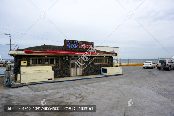 韓國濟(jì)州島海邊的咖啡館