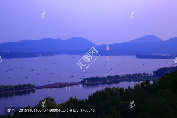水墨西湖全景