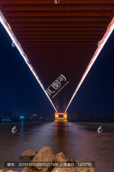 武漢鸚鵡洲長(zhǎng)江大橋夜景風(fēng)光