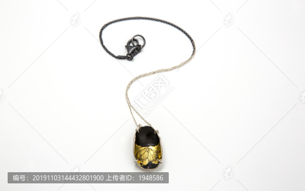 金琥珀項(xiàng)鏈
