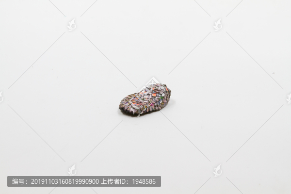 模擬雞血石黃金珠寶胸針