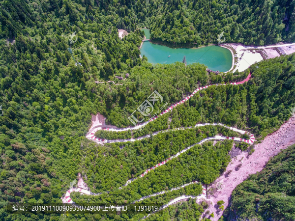 宕昌官鵝溝景區(qū)官鵝天池