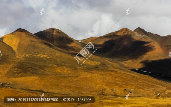 崗巴拉山脈