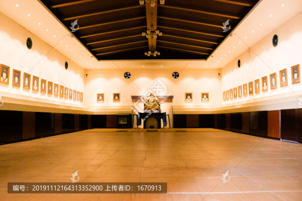 成陵室內(nèi)