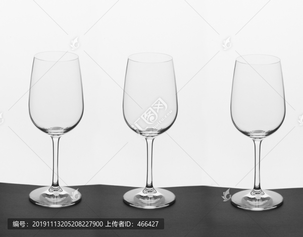 高腳玻璃杯