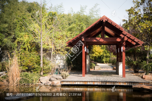 公園亭子