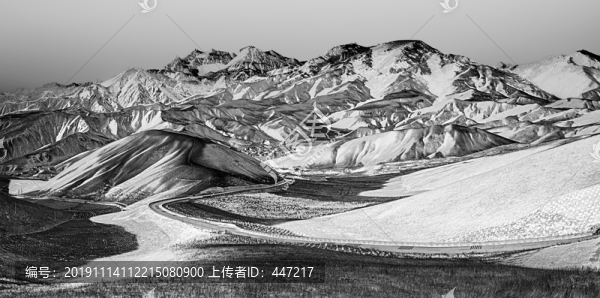 祁連卓爾山