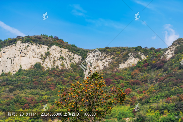 秋天山巒山峰